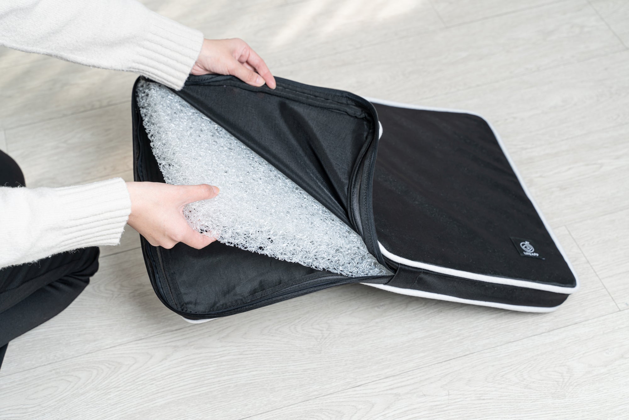 Orthopaedic Dog Cooling Bed - Black
